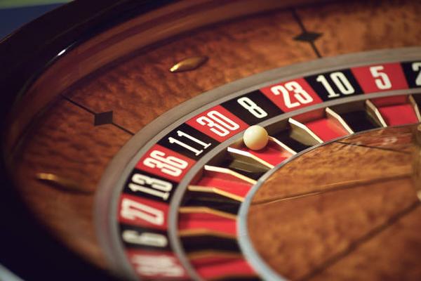 Explore Digital Roulette and Blackjack Entertainment with เว็บพนันออนไลน์ Platforms
